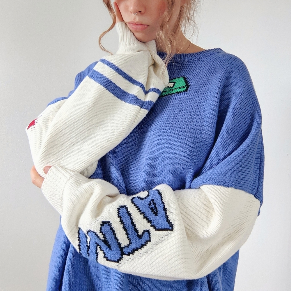 oversized retro graphic sweater
